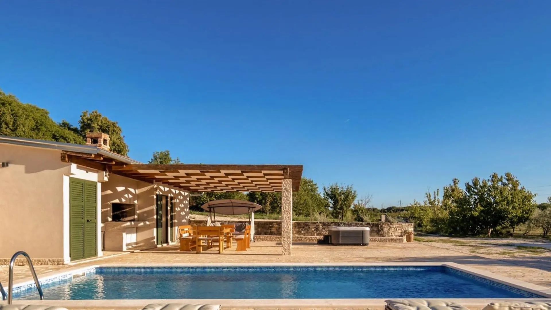 Villa Oliveto With Pool Donji Kasic