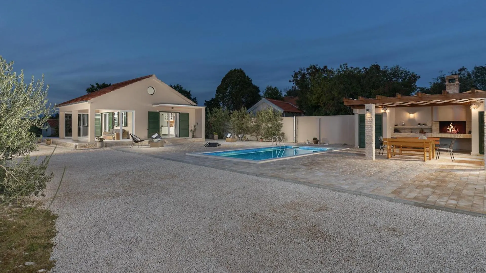 Villa Oliveto With Pool Donji Kasic